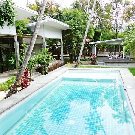 Glur Hostel Ao Nang Ngoại thất bức ảnh