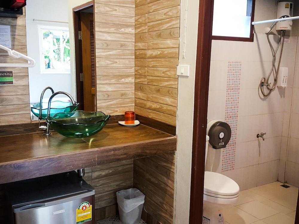 Glur Hostel Ao Nang Ngoại thất bức ảnh