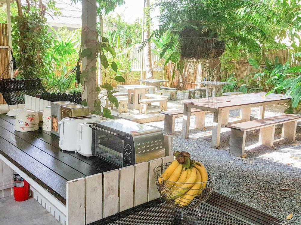 Glur Hostel Ao Nang Ngoại thất bức ảnh