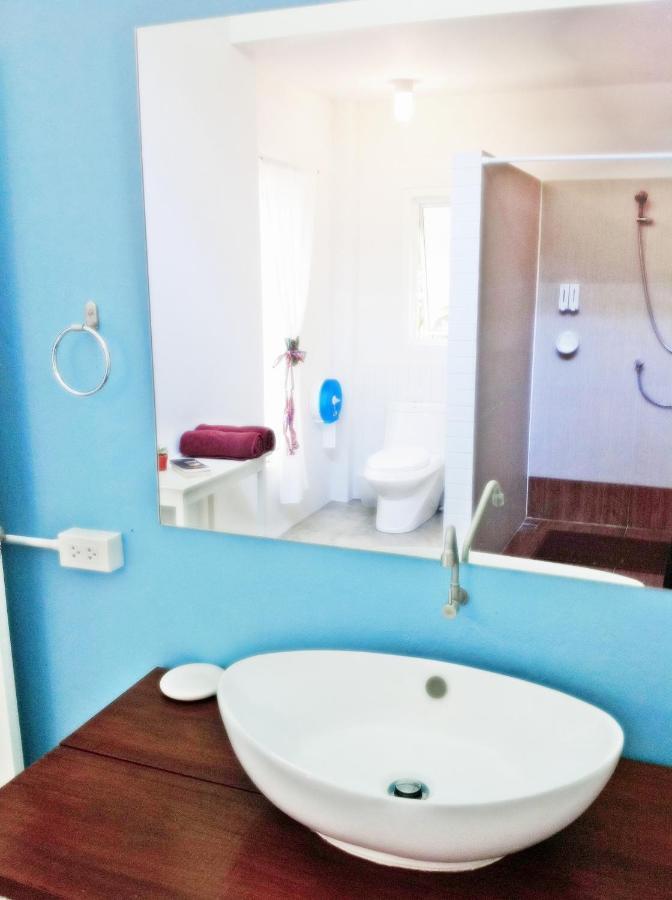 Glur Hostel Ao Nang Phòng bức ảnh
